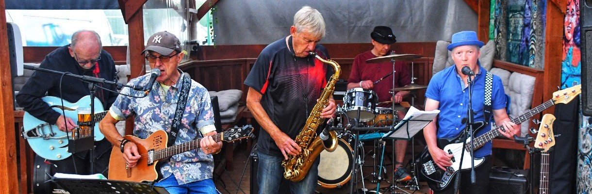 Live music at Isle of Wight Airport Sandown