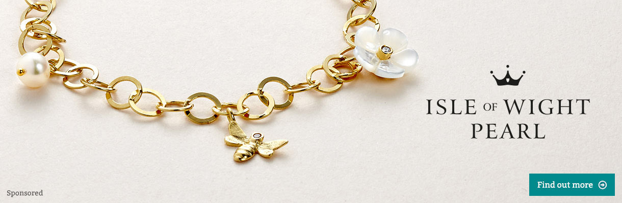 Pearl necklace from Isle of Wight Pearl