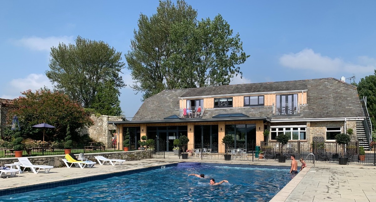 Pool at Appuldurcombe Gardens Holiday Park