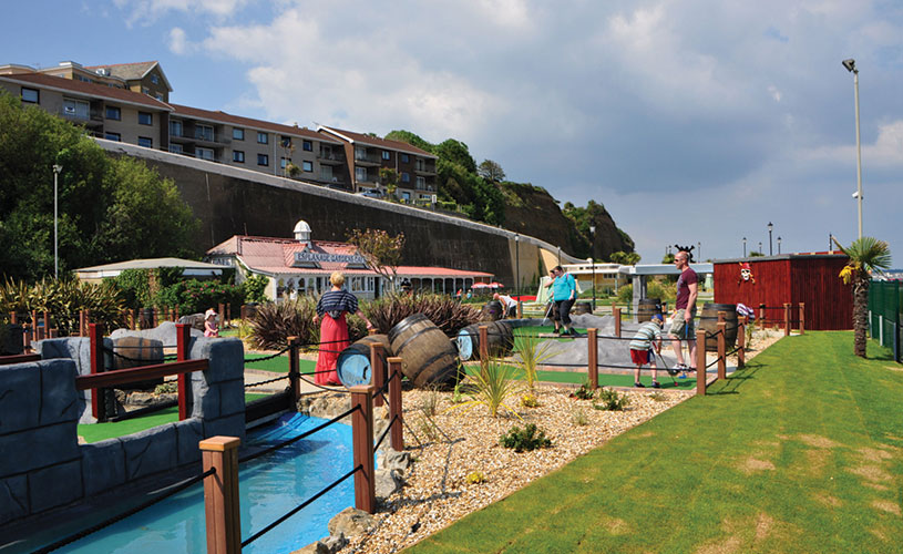 Fun Days Crazy Golf Safari Visit Isle Of Wight