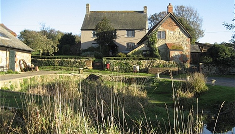 Dairy Cottage Granary Cottage Froglands Farm Carisbrooke